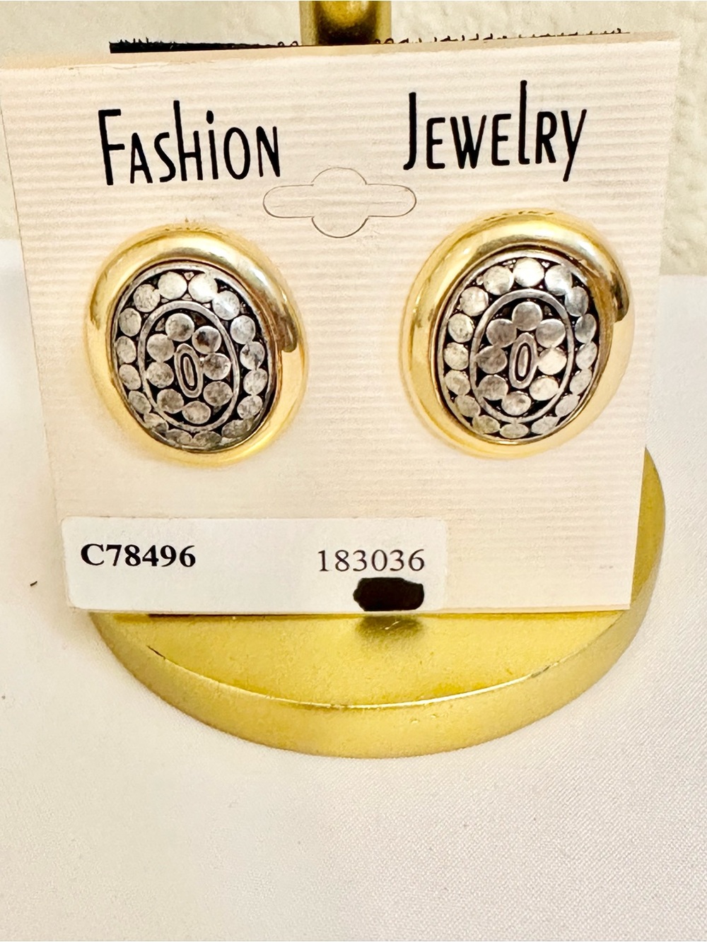 VTG Fashion Jewelry Gold & Silver Oval Stud Earrings